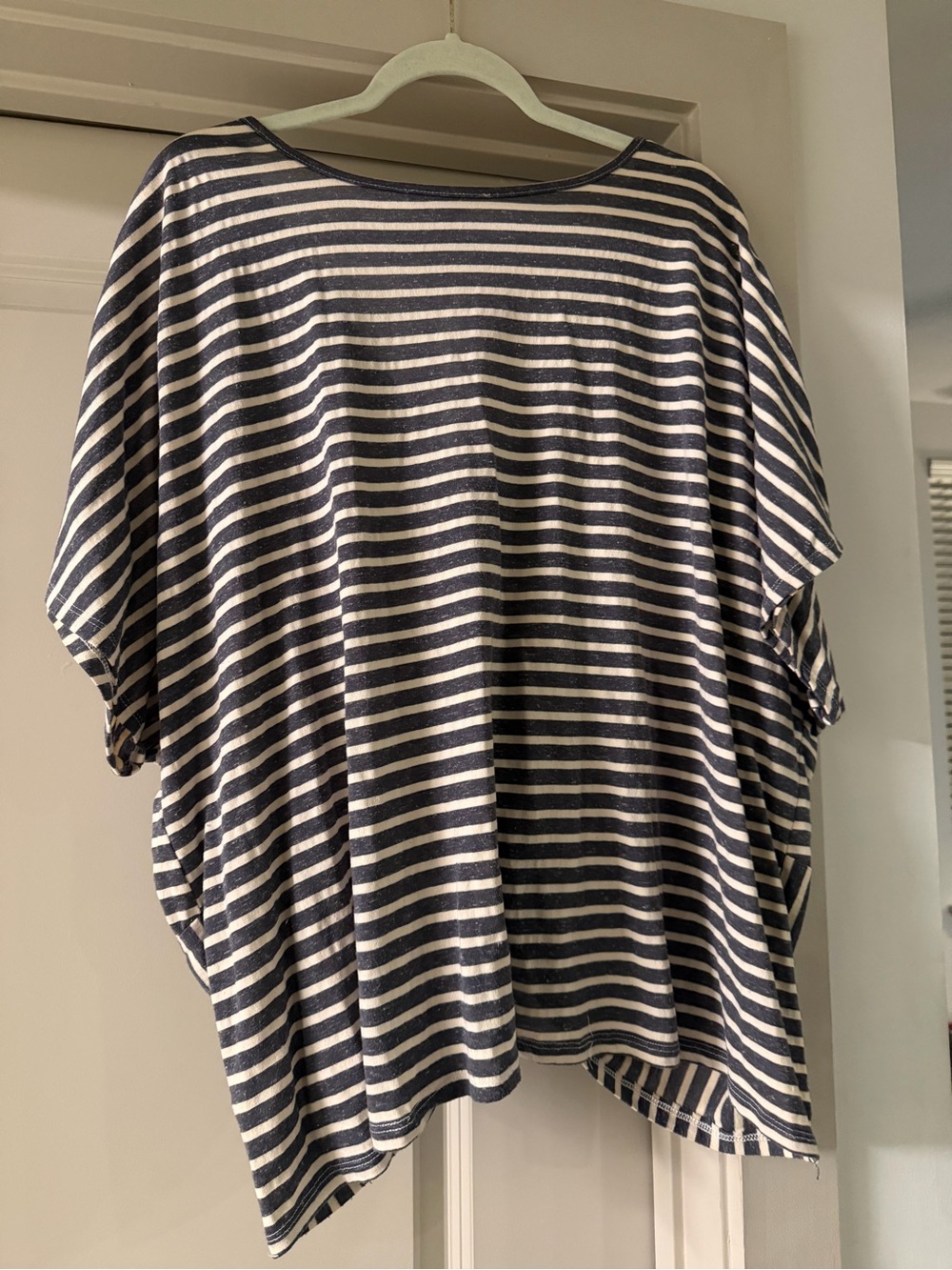 UmGee Tee - Picture 4 of 4